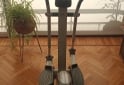 Deportes - Dueño vende caminador elíptico profesional hasta 140 kg - En Venta
