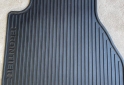 Accesorios para Autos - Alfombra Nissan frontier - En Venta