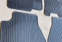 Accesorios para Autos - Alfombra Nissan frontier - En Venta