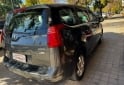 Autos - Peugeot 5008 2014 Nafta 140000Km - En Venta