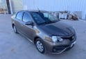 Autos - Toyota ETIOS 2017 GNC 120000Km - En Venta