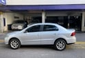 Autos - Volkswagen Voyage 2011 Nafta 133000Km - En Venta