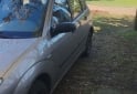 Autos - Ford Focus ambiente 5p 2005 GNC 300000Km - En Venta