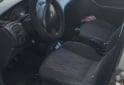 Autos - Ford Focus ambiente 5p 2005 GNC 300000Km - En Venta