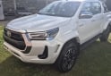 Camionetas - Toyota HILUX SRX 2.8 4X4 AL 2025 Diesel 6000Km - En Venta