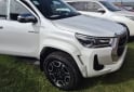 Camionetas - Toyota HILUX SRX 2.8 4X4 AL 2025 Diesel 6400Km - En Venta