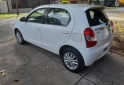 Autos - Toyota Etios 2014 Nafta 120000Km - En Venta