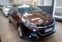 Autos - Peugeot 208 2019 Nafta 62000Km - En Venta