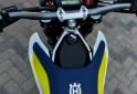 Motos - Husqvarna 701 supermoto 2018 Nafta 14000Km - En Venta