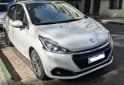 Autos - Peugeot 208 Allure 2017 Nafta 92000Km - En Venta