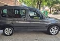 Utilitarios - Peugeot Partner 1ra mano permuto 2014 Nafta 145000Km - En Venta