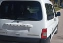 Utilitarios - Peugeot Partner patagonica 2016 GNC 140000Km - En Venta