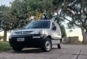 Utilitarios - Peugeot Partner 2012 Nafta 180000Km - En Venta