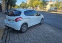 Autos - Peugeot 208 ALLURE 1.6 touchscree 2014 Nafta 170000Km - En Venta
