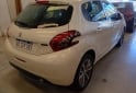 Autos - Peugeot 208 2017 Nafta 108000Km - En Venta