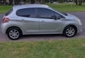 Autos - Peugeot 208 touchscreen 1.5 titul 2014 Nafta 120000Km - En Venta