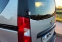 Utilitarios - Renault Kangoo 2023 Nafta 21000Km - En Venta