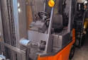Camiones y Gr�as - Autoelevador Nissan - En Venta