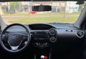 Autos - Toyota Etios 2015 GNC 150000Km - En Venta