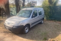 Utilitarios - Peugeot Partner hdi 2012 Diesel 260000Km - En Venta