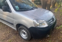 Utilitarios - Peugeot Partner hdi 2012 Diesel 260000Km - En Venta
