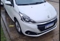Autos - Peugeot 208 2018 Nafta 124000Km - En Venta