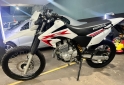 Motos - Honda Tornado 2023 Nafta 6000Km - En Venta