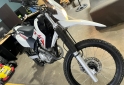 Motos - Honda Tornado 2023 Nafta 6000Km - En Venta