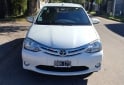 Autos - Toyota Etios 1.5 XLS 2015 Nafta 142000Km - En Venta