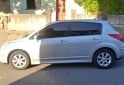 Autos - Nissan Tiida tekna impecable 2010 Nafta 166000Km - En Venta