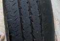 Accesorios para Autos - Cubiertas Pirelli 205/75/16 excelente estado - En Venta