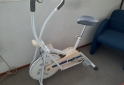 Deportes - Bicicleta fija de aire tipo spinning con manill móvil - En Venta