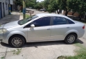Autos - Fiat Linea 2009 GNC 240000Km - En Venta