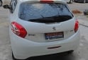 Autos - Peugeot 208 2013 Nafta 154000Km - En Venta