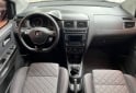 Autos - Volkswagen Suran Highline 2017 Nafta 98000Km - En Venta