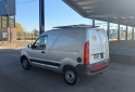 Utilitarios - Renault Kangoo 2015 GNC 135000Km - En Venta