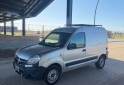 Utilitarios - Renault Kangoo 2015 GNC 135000Km - En Venta