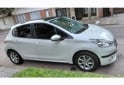 Autos - Peugeot 208 Allure Touchscreen 2016 Nafta 64800Km - En Venta