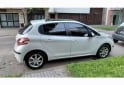Autos - Peugeot 208 Allure Touchscreen 2016 Nafta 64800Km - En Venta