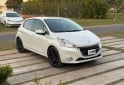 Autos - Peugeot 208 Allure Touchscreen 2015 Nafta 90000Km - En Venta