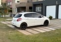 Autos - Peugeot 208 Allure Touchscreen 2015 Nafta 90000Km - En Venta