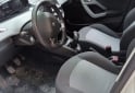 Autos - Peugeot 208 2013 Nafta 130000Km - En Venta