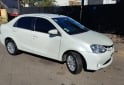 Autos - Toyota Etios xls 4p 2015 Nafta 142000Km - En Venta