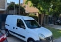 Utilitarios - Renault Kangoo 2015 GNC 160000Km - En Venta