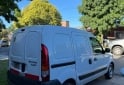 Utilitarios - Renault Kangoo 2015 GNC 160000Km - En Venta