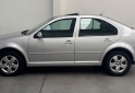 Autos - Volkswagen Bora 2.0 2009 Nafta 203000Km - En Venta