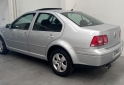 Autos - Volkswagen Bora 2.0 2009 Nafta 203000Km - En Venta