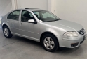 Autos - Volkswagen Bora 2.0 2009 Nafta 203000Km - En Venta