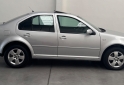 Autos - Volkswagen Bora 2.0 2009 Nafta 203000Km - En Venta