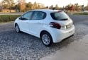 Autos - Peugeot 208 2017 Nafta 101000Km - En Venta